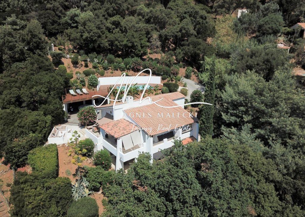 Maison à vendre, 140m², La Croix-Valmer