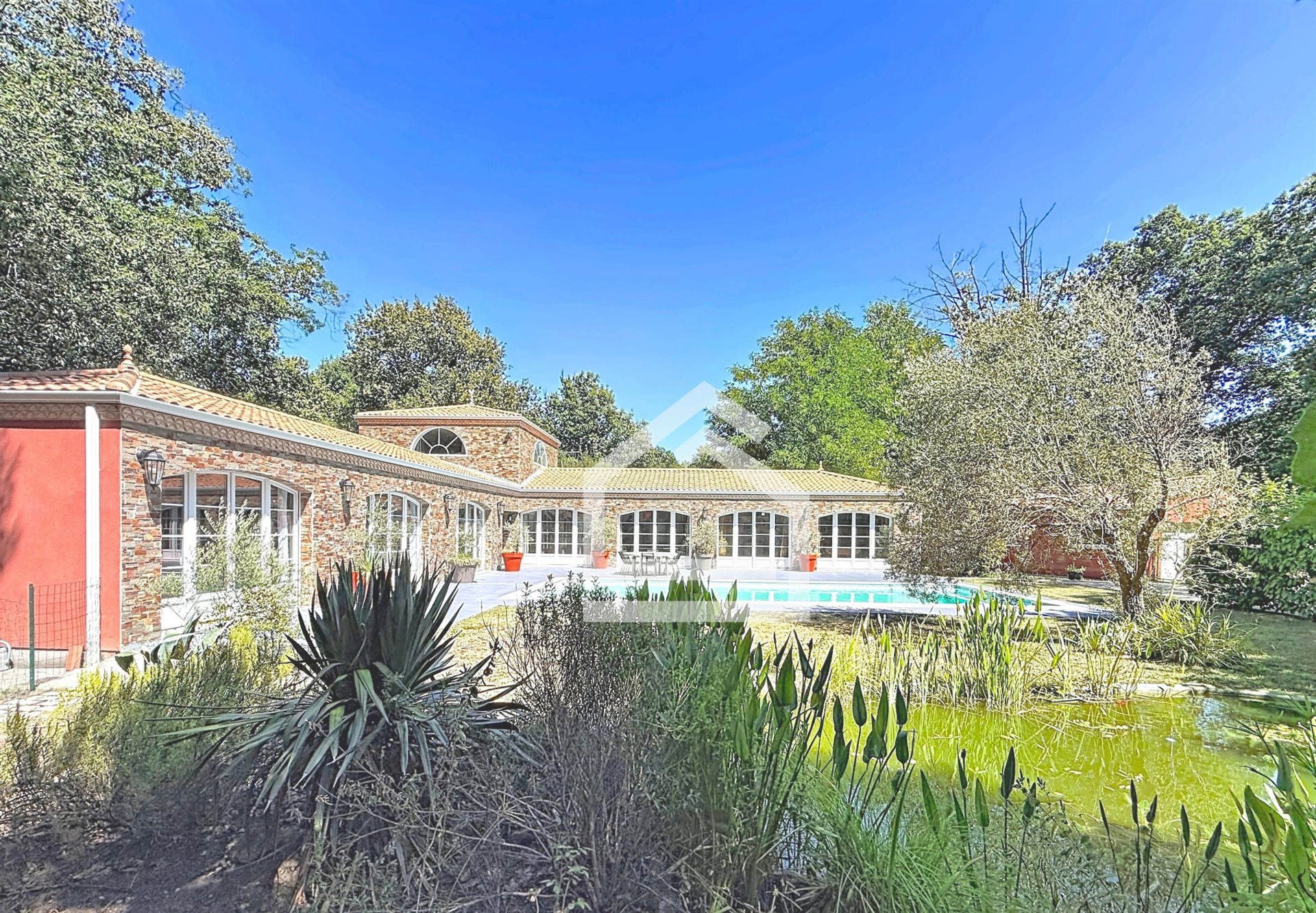 Maison à vendre, 283m², Le Pian-Médoc
