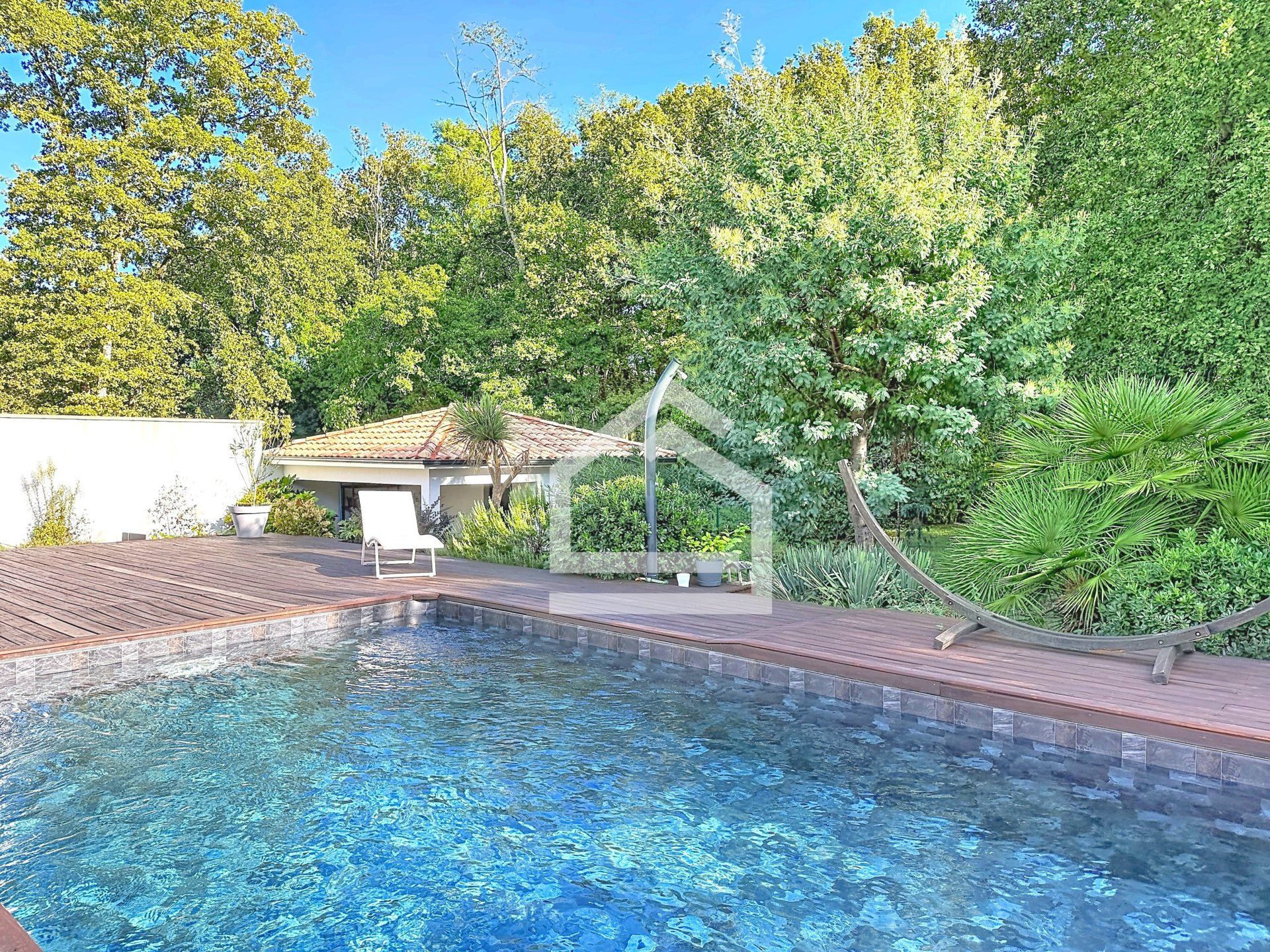Maison à vendre, 198m², Le Pian-Médoc
