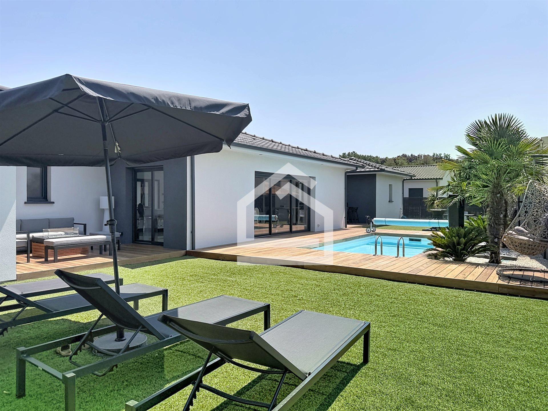 Maison à vendre, 175m², Soussans