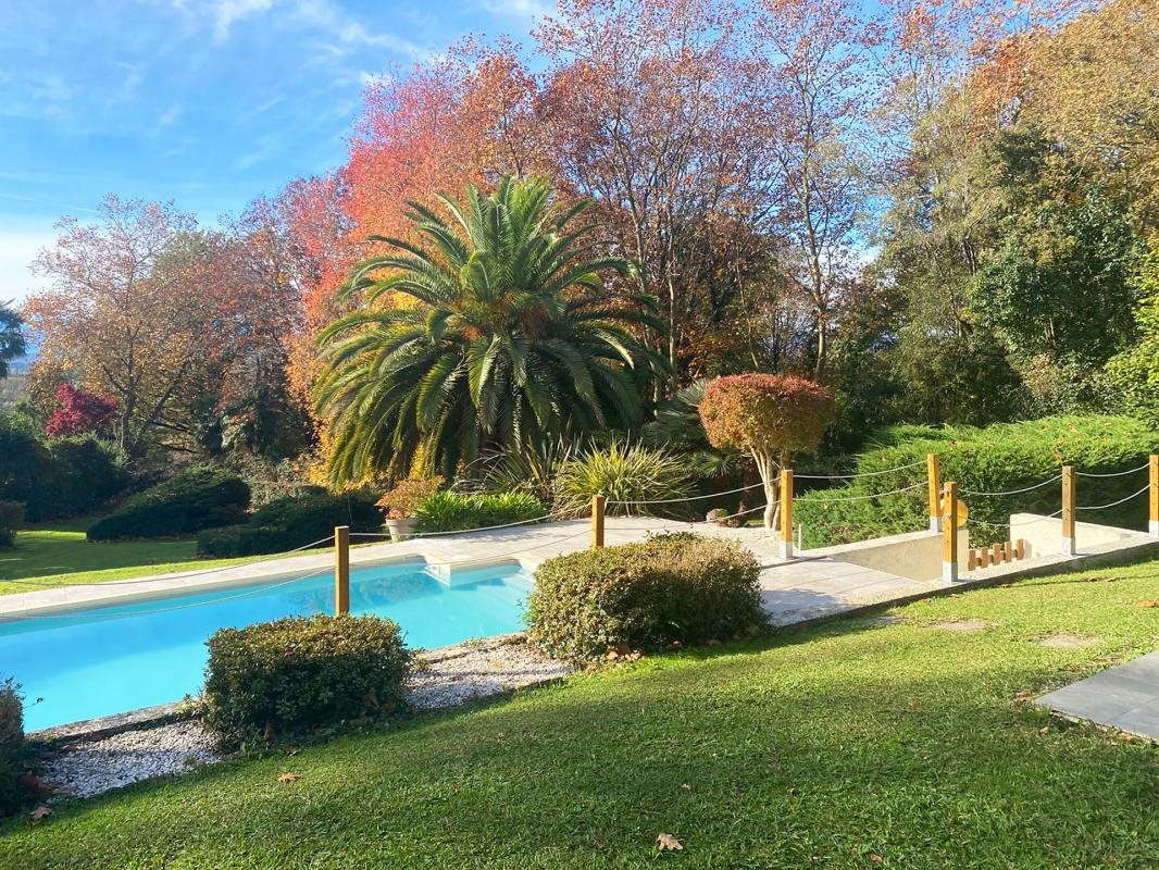 Maison à vendre, 151m², Serres-Morlaàs