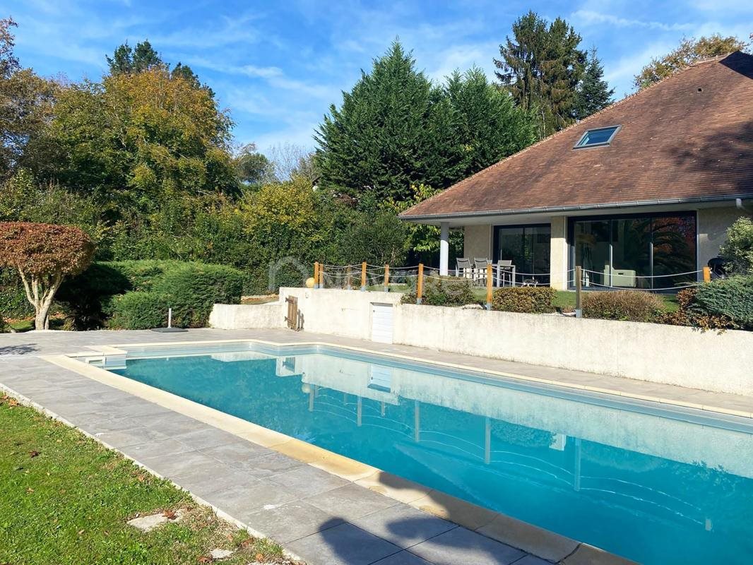 Maison à vendre, 150m², Serres-Morlaàs