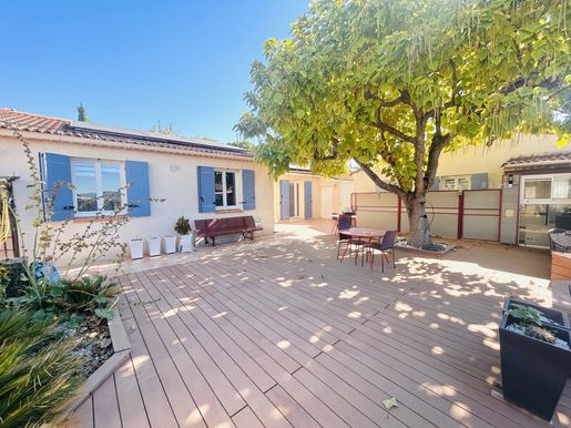 Maison 5 pièces 137 m² · à Gréoux-les-Bains · 137 m² · 499 200 €