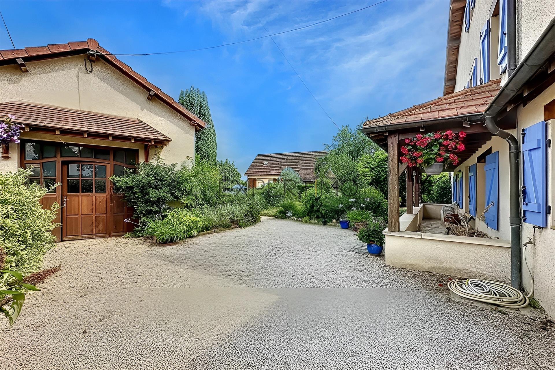 Maison à vendre, 194m², Sennecey-le-Grand