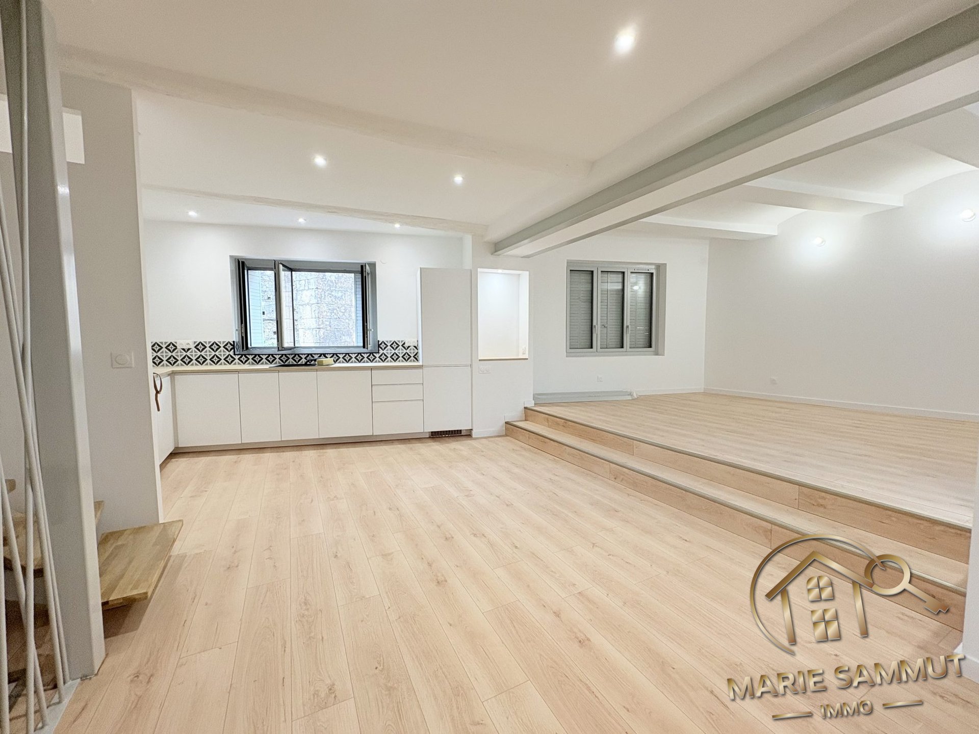 Maison à vendre, 94m², Saint-Geniès-des-Mourgues