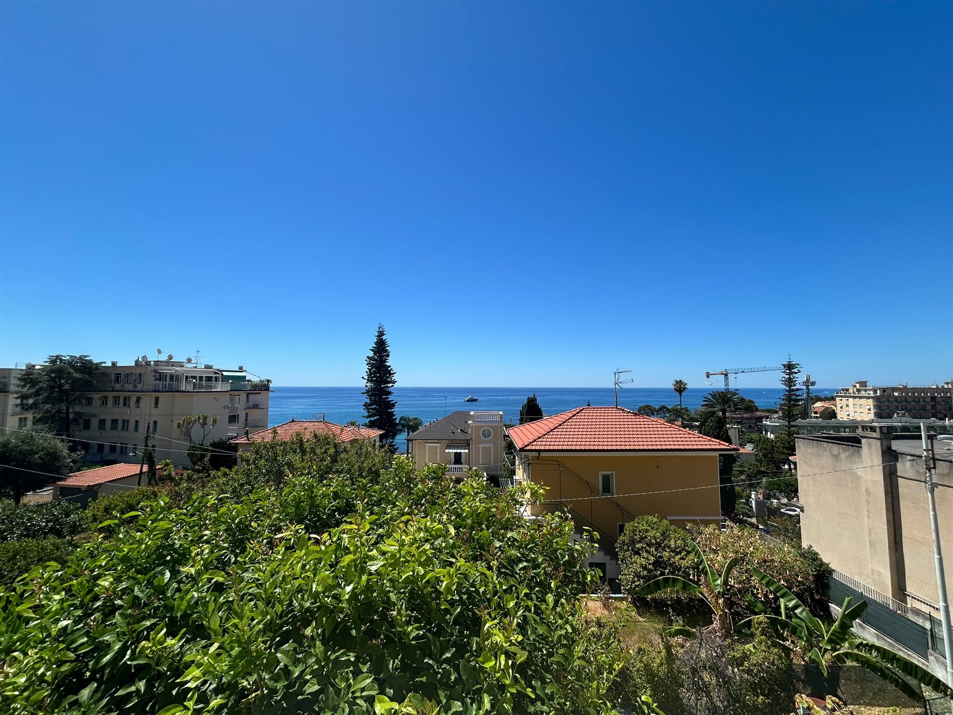 Grand appartement de 3 pièces en front de mer à Sanremo