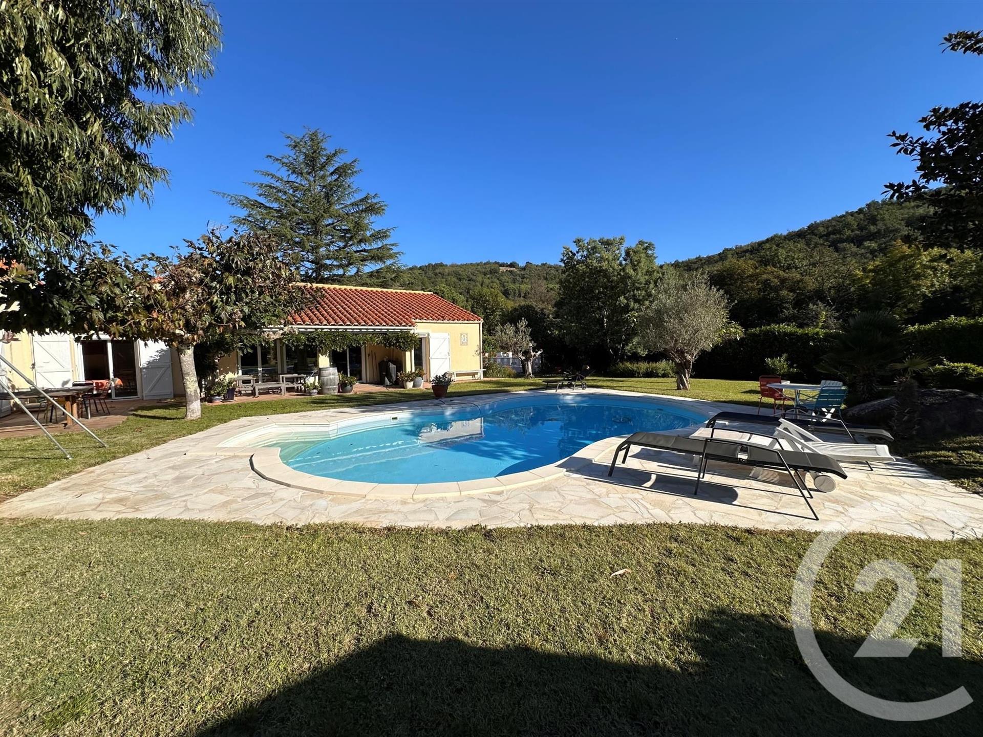 Maison à vendre, 146m², Reynès