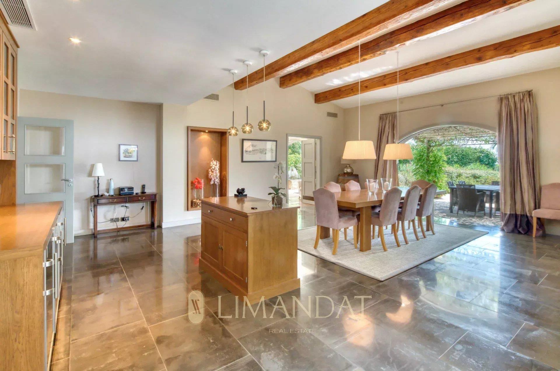 Maison à vendre, 230m², Mouans-Sartoux