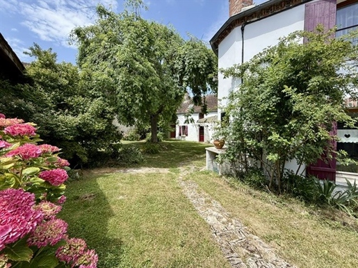 Maison 8 pièces 130 m² · à Donnemarie-Dontilly · 130 m² · 259 000 €