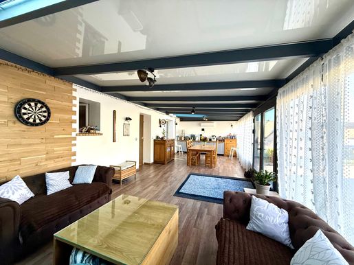 Maison 11 pièces 214 m² · à Donnemarie-Dontilly · 214 m² · 359 000 €