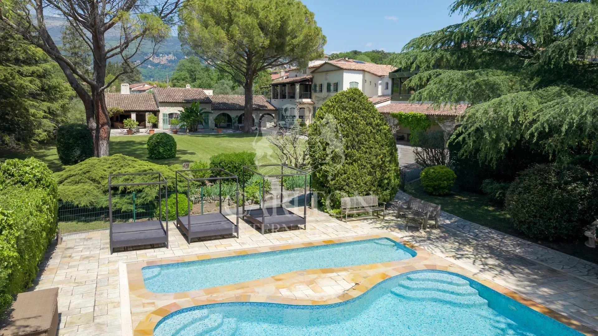 Maison à vendre, 650m², Grasse