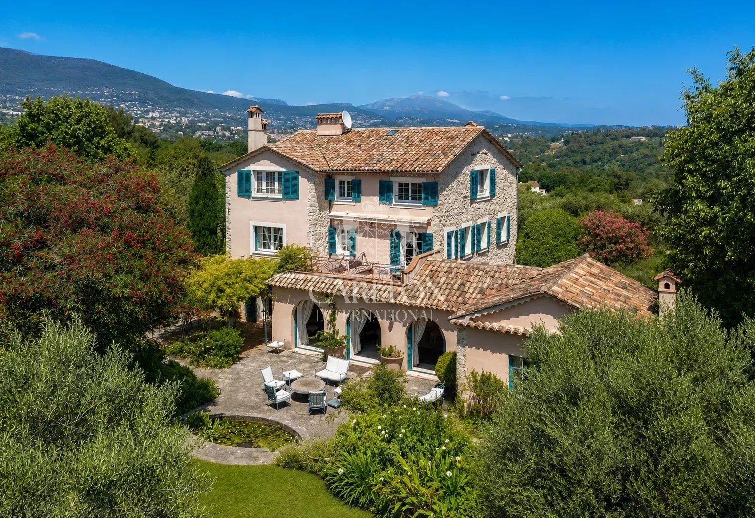 Maison à vendre, 420m², Grasse