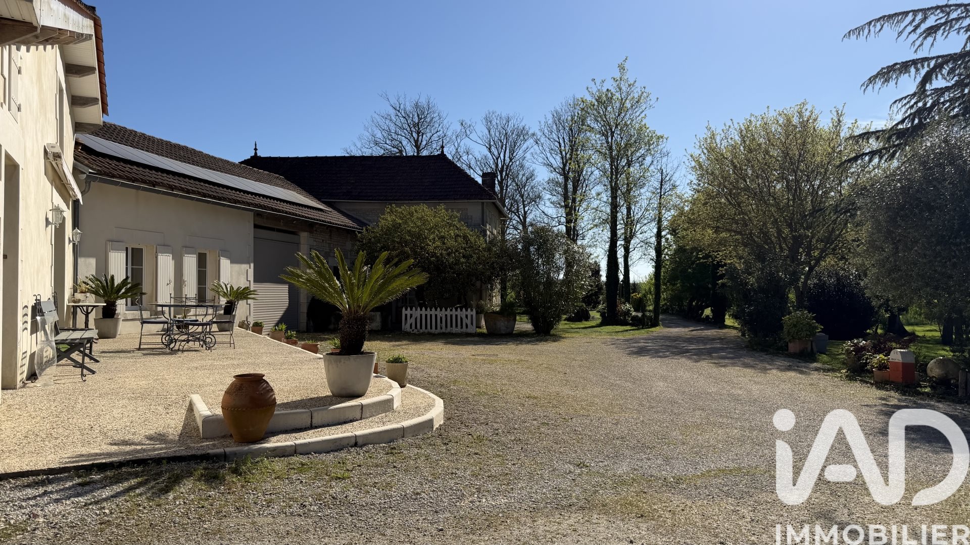 Maison à vendre, 356m², Fontaines-d'Ozillac