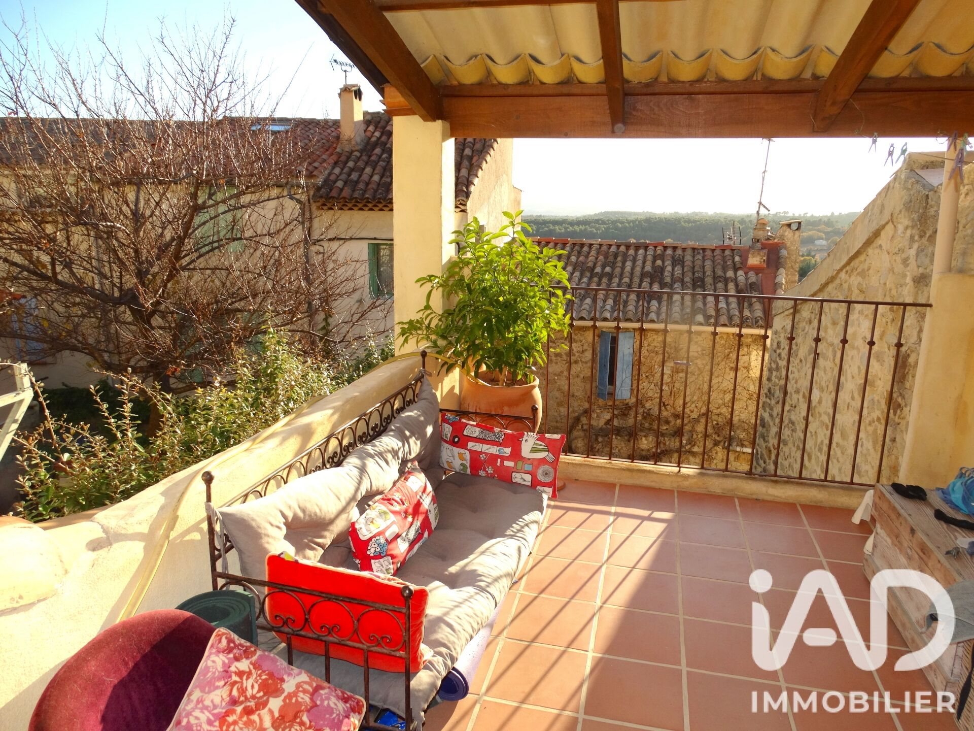 Maison à vendre, 77m², Puyloubier