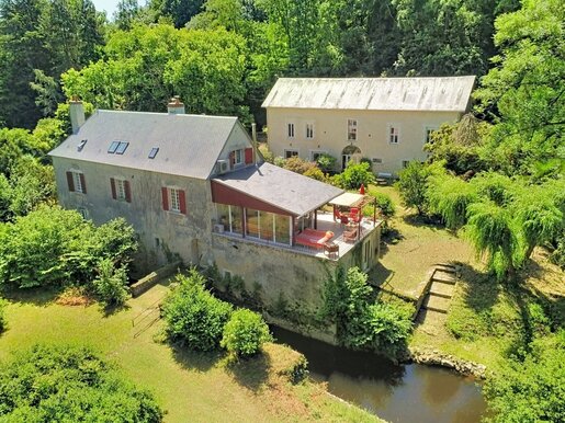 Maison 11 pièces 655 m² · à Argenton-sur-Creuse · 655 m² · 525 000 €