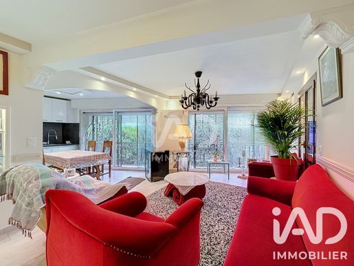 Maison 8 pièces 230 m² · à Roquebrune-Cap-Martin · 230 m² · 3 300 000 €