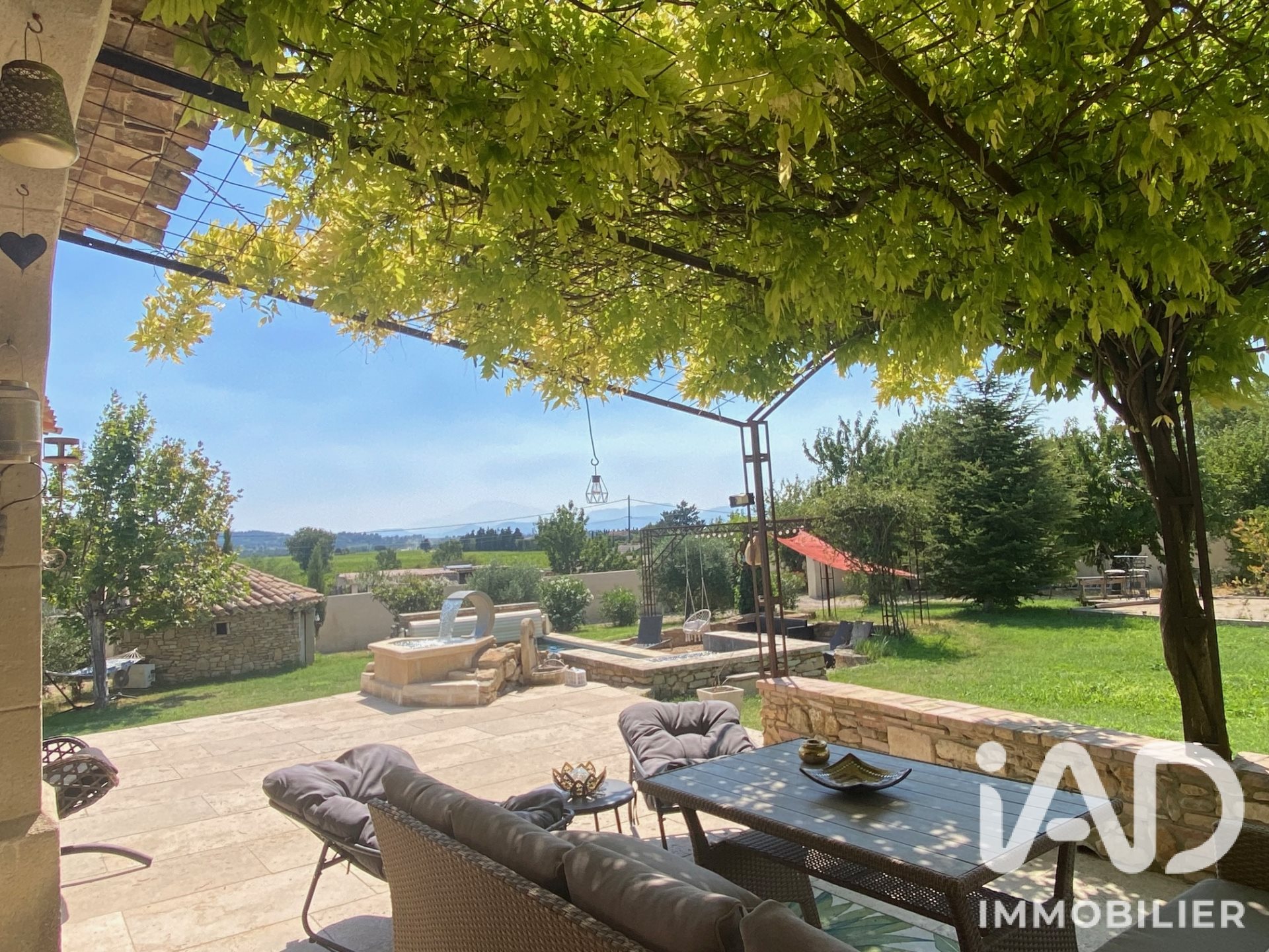 Maison à vendre, 181m², Sainte-Cécile-les-Vignes