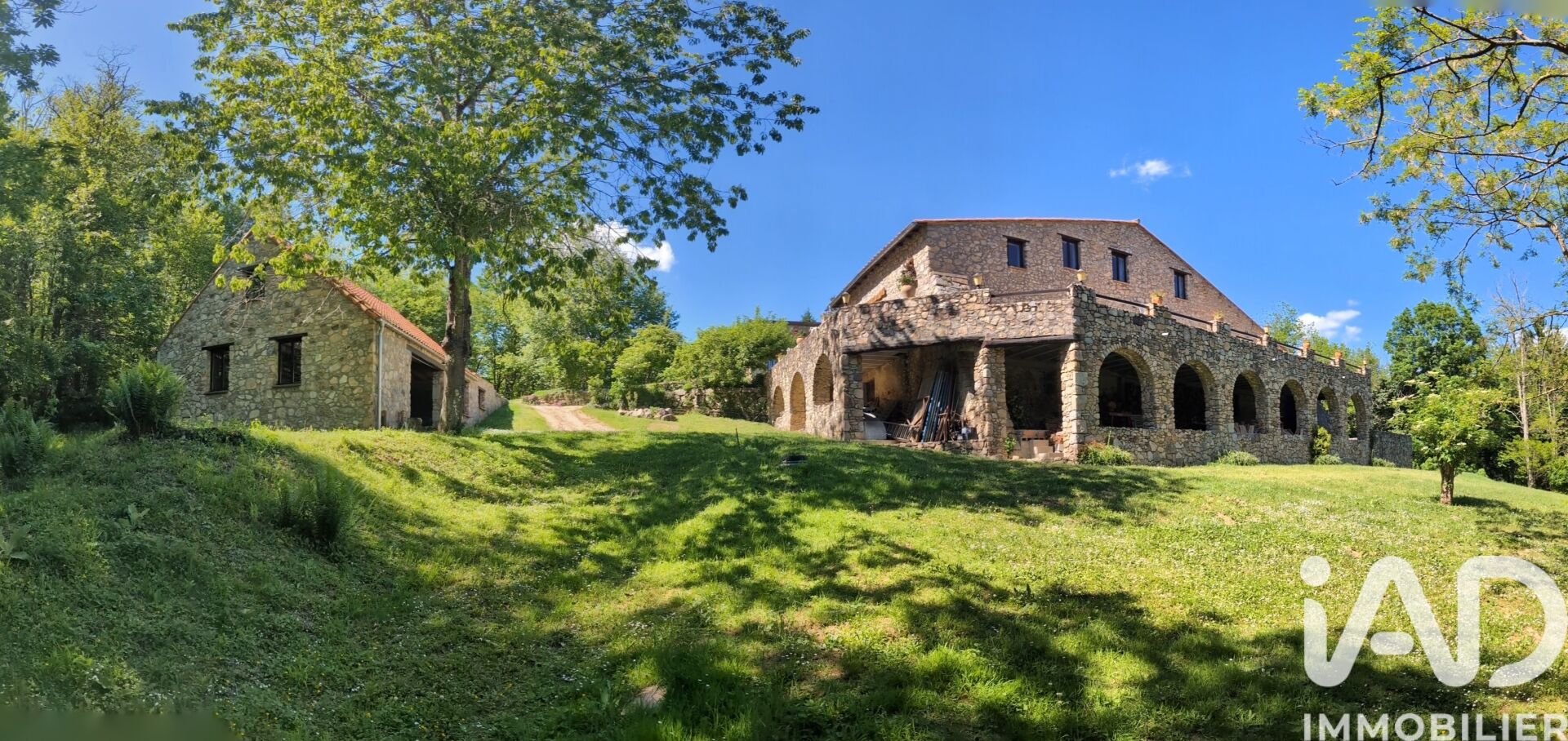 Maison à vendre, 195m², Saint-Laurent-de-Cerdans
