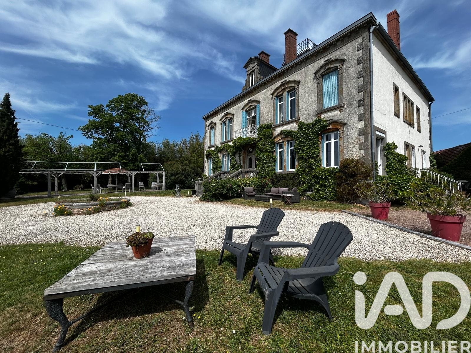 Maison à vendre, 385m², Le Brethon