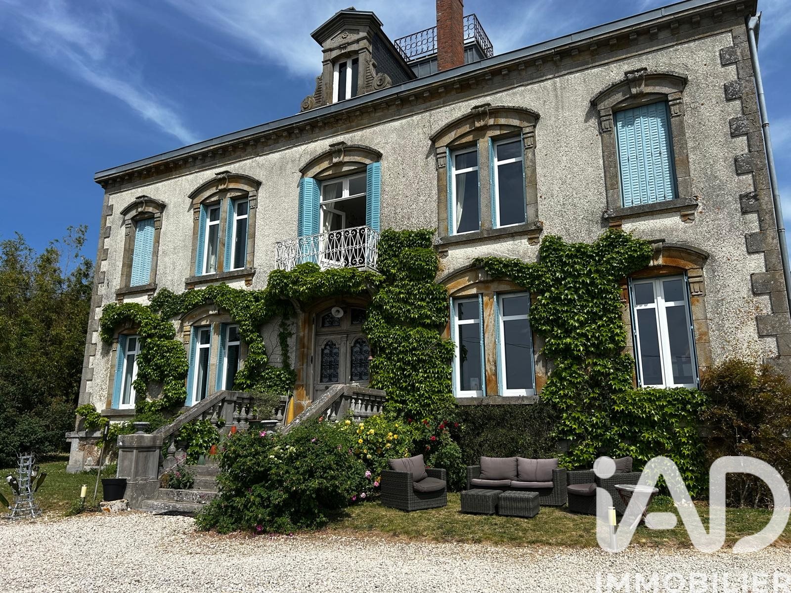Maison à vendre, 385m², Le Brethon