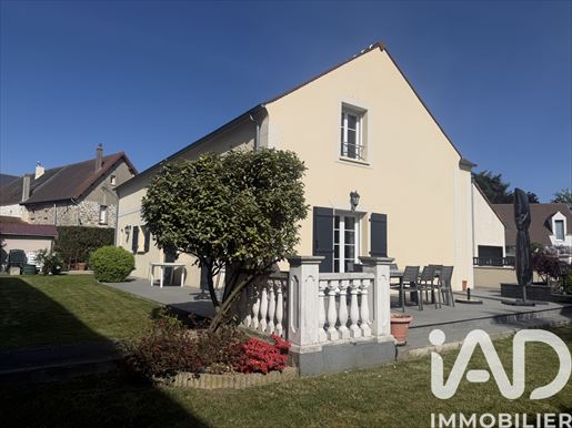 Maison 8 pièces 180 m² · à Génicourt · 180 m² · 625 000 €