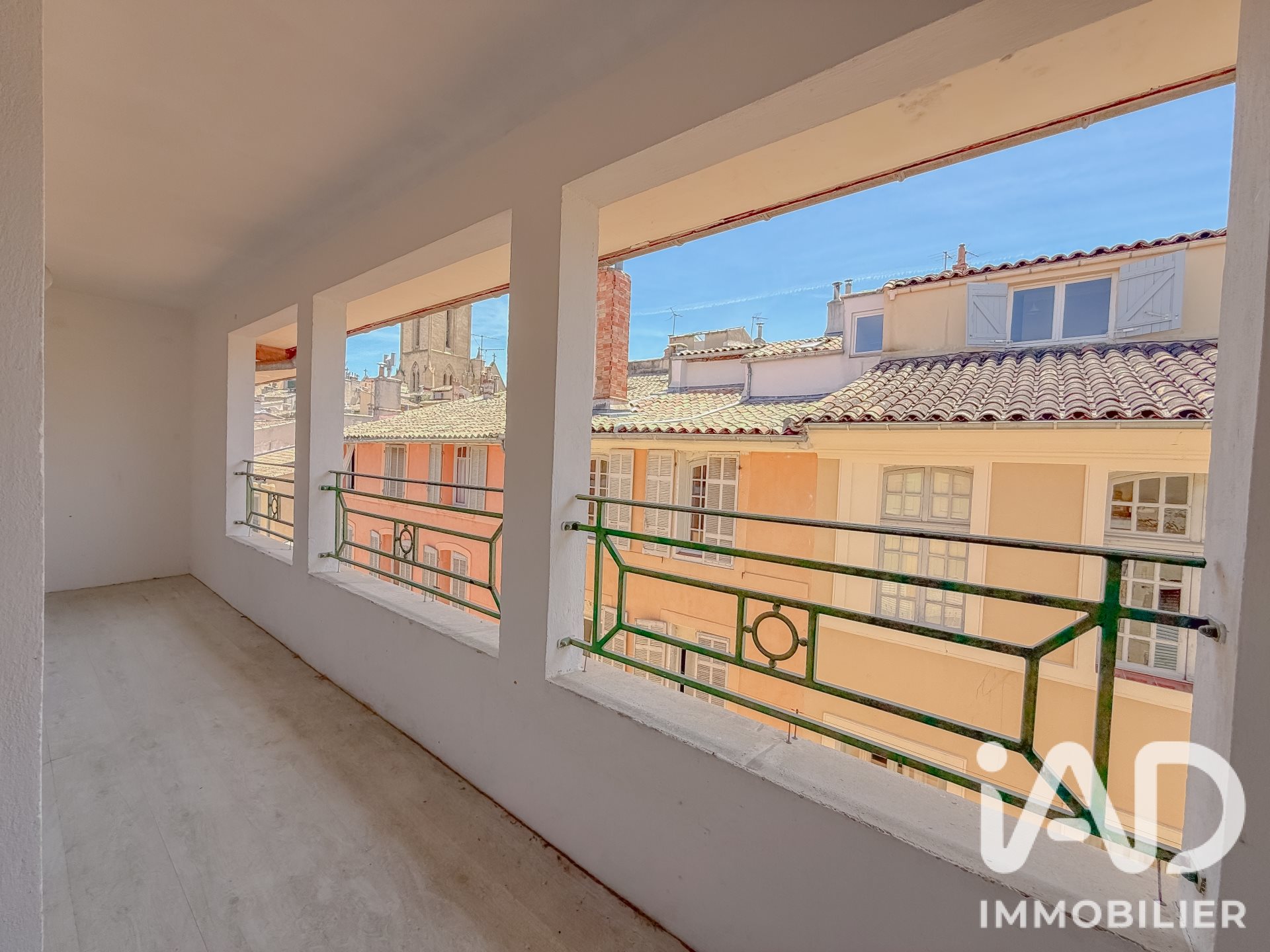 Aix en Provence – A loft-style apartment oozing with character - Plus