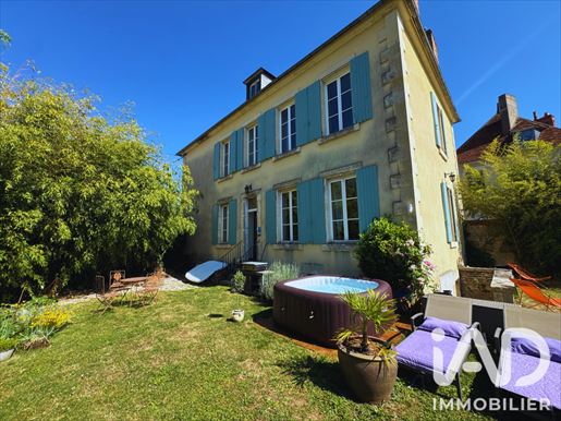 5 pièces 141 m² · à Donzy · 141 m² · 175 000 €