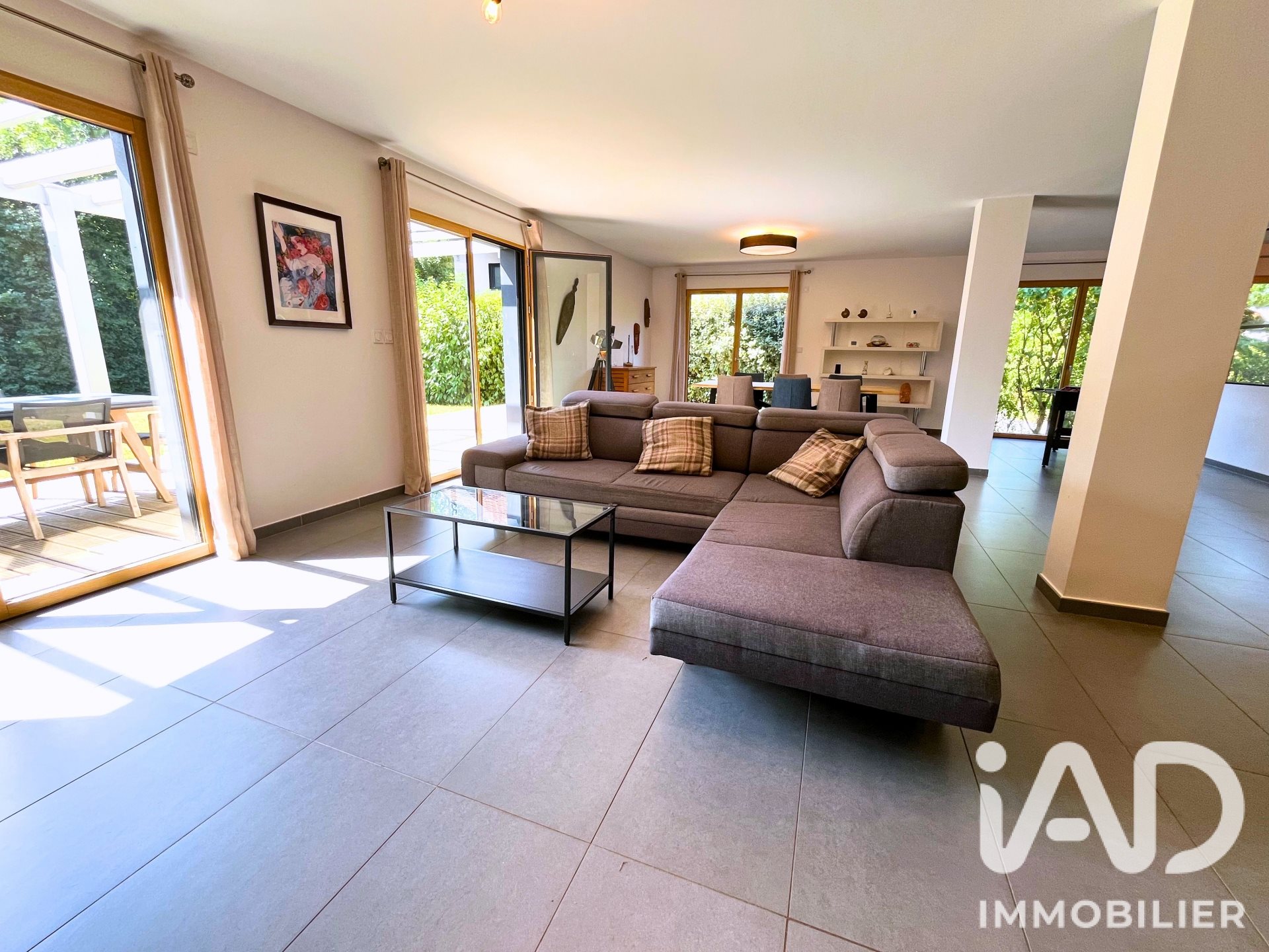 Maison à vendre, 233m², Divonne-les-Bains