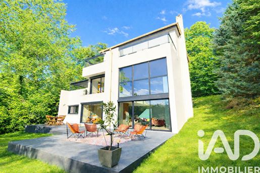 Maison 8 pièces 285 m² · à Montmorency · 285 m² · 1 030 000 €