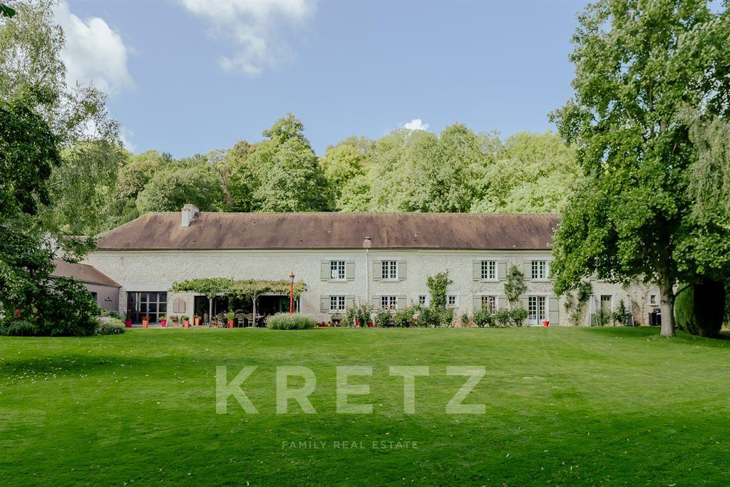 Maison à vendre, 491m², La Falaise