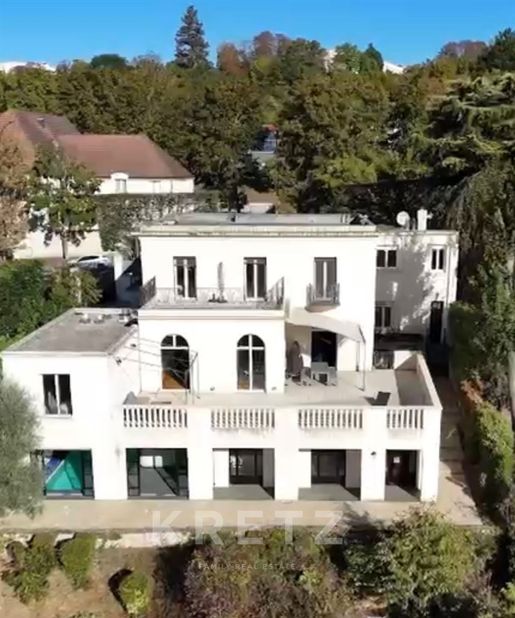 Maison 20 pièces 565 m² · à Saint-Germain-en-Laye · 565 m² · 2 900 000 €