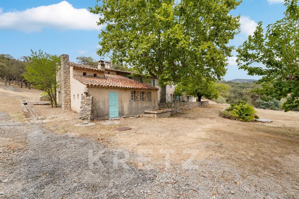 Maison à vendre, 350m², Grimaud