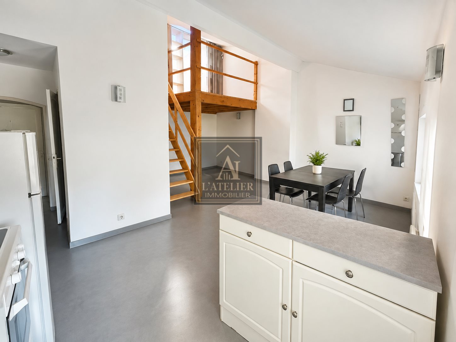 Appartement à vendre, 49m², Belgentier