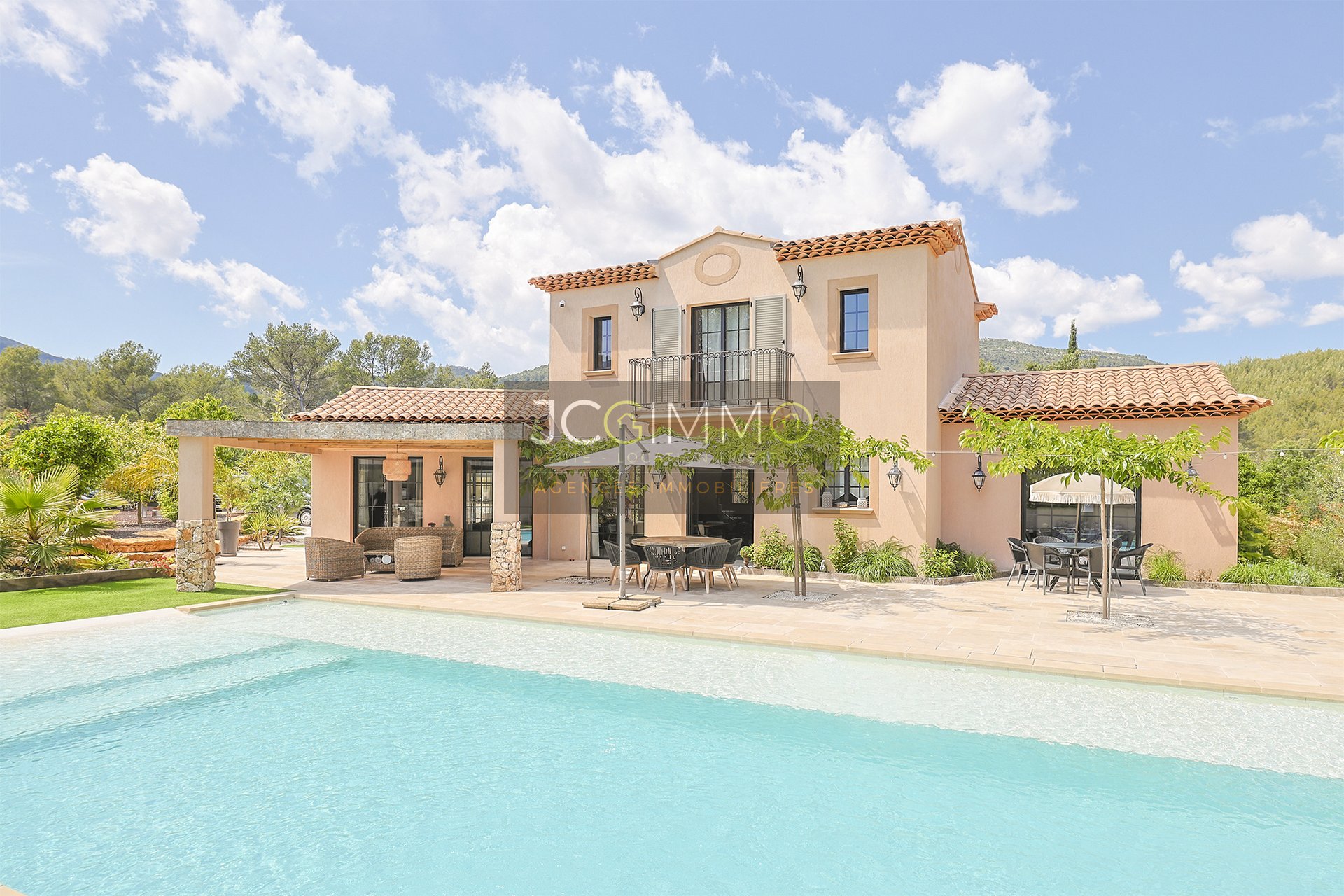 Maison à vendre, 151m², Solliès-Toucas