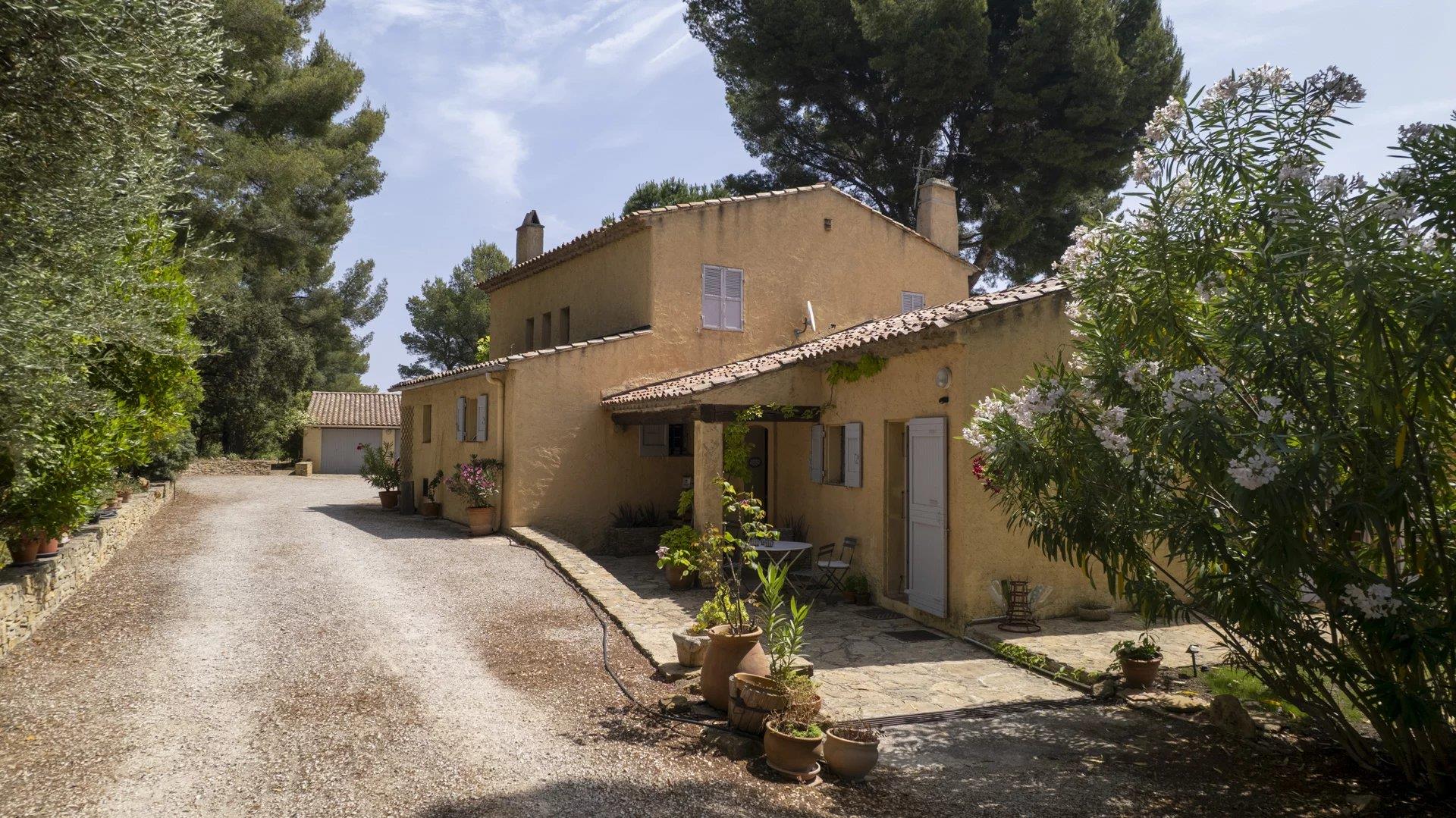 Maison à vendre, 246m², La Cadière-d'Azur