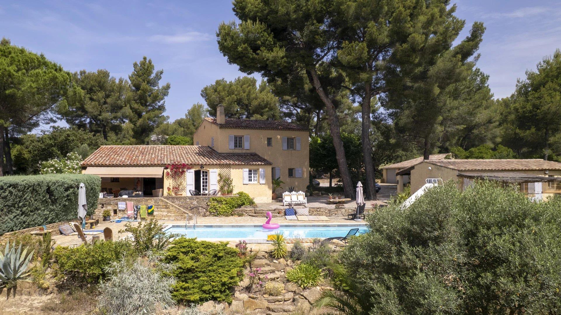 Maison à vendre, 246m², La Cadière-d'Azur
