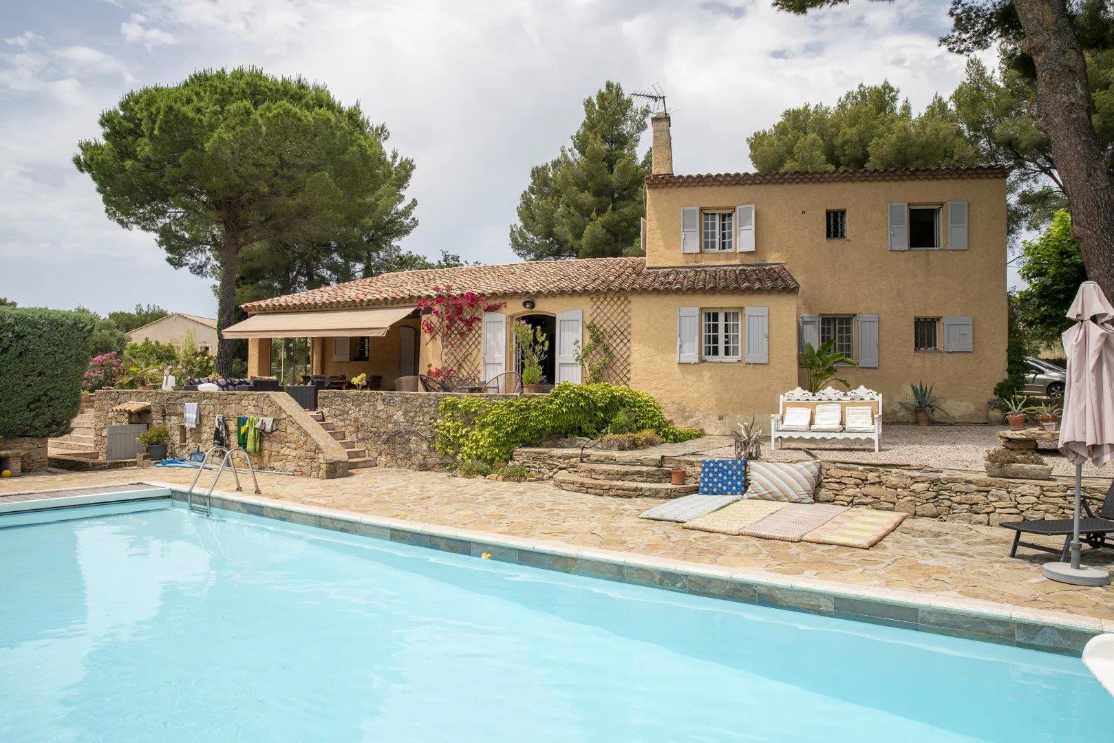 Maison à vendre, 246m², La Cadière-d'Azur