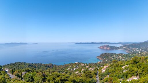 Maison 6 pièces 170 m² · à Rayol-Canadel-sur-Mer · 170 m² · 2 450 000 €