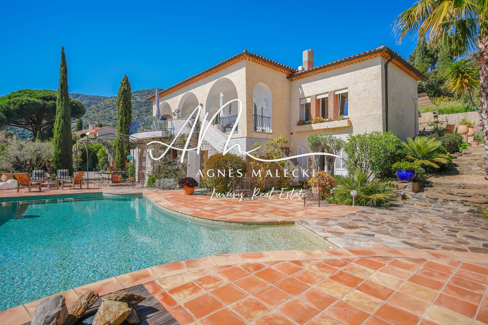Maison à vendre, 230m², Le Lavandou