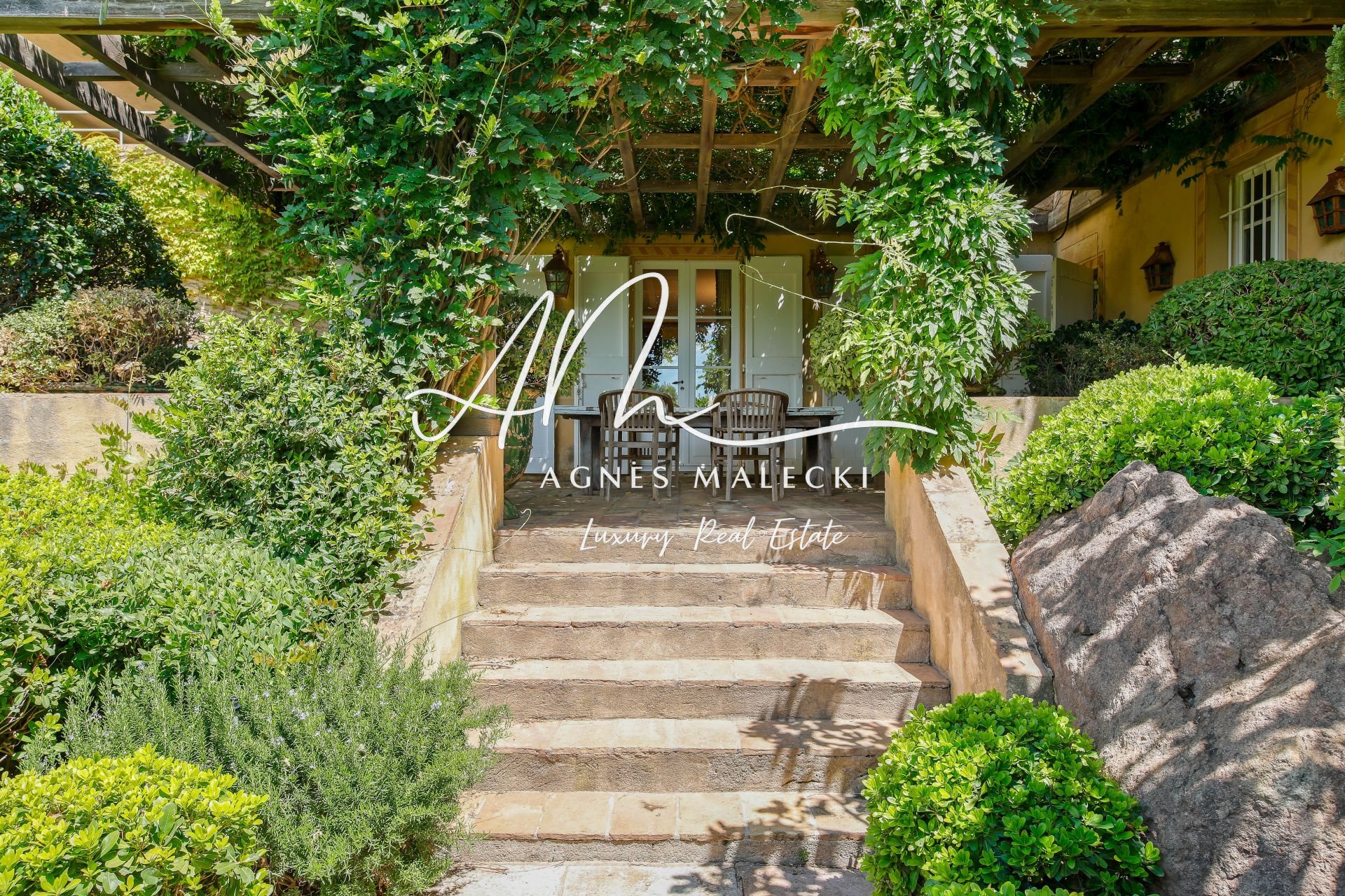 Maison à vendre, 460m², Rayol-Canadel-sur-Mer