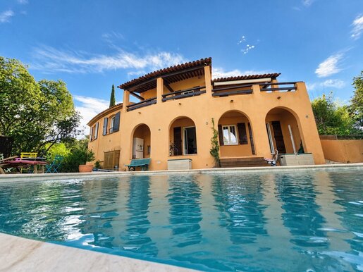 Maison 5 pièces 183 m² · à La Londe-les-Maures · 183 m² · 979 000 €
