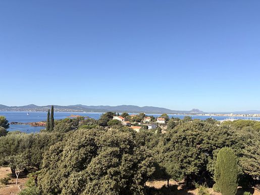 Appartement 4 pièces 106 m² · à Saint-Raphaël · 106 m² · 799 000 €
