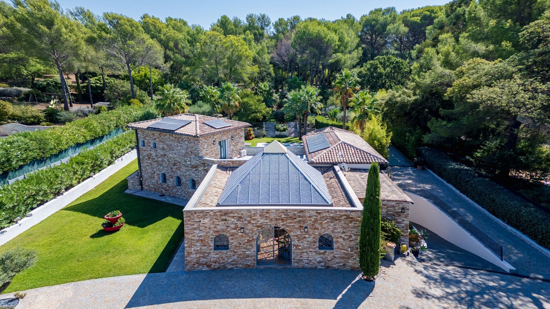 Maison à vendre, 270m², Fréjus