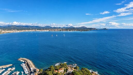 Maison 7 pièces 229 m² · à Fréjus · 229 m² · 2 730 000 €