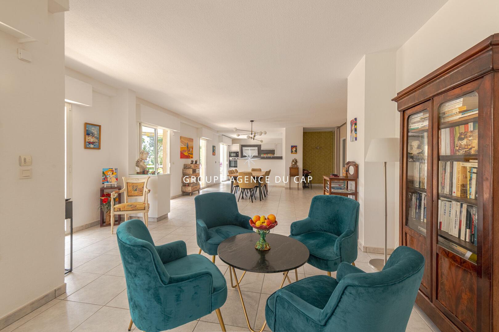 Maison à vendre, 156m², Saint-Raphaël