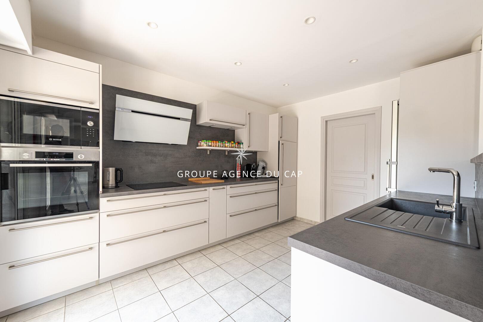 Maison à vendre, 156m², Saint-Raphaël