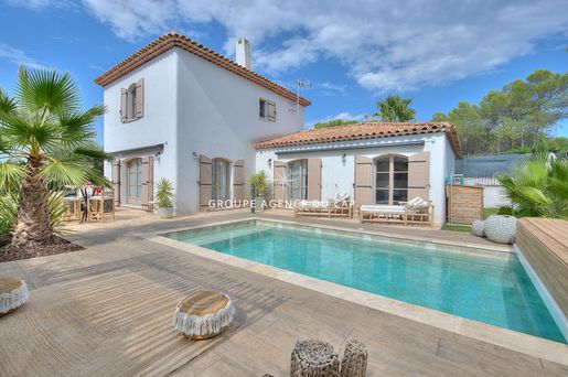 Maison 5 pièces 143 m² · à Saint-Raphaël · 143 m² · 1 100 000 €
