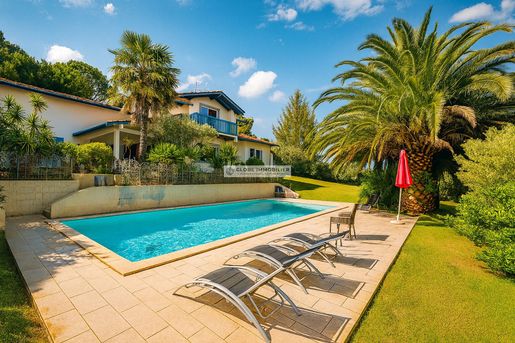 Maison 7 pièces 200 m² · à Bidart · 200 m² · 1 490 000 €