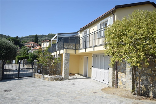 Villa zum Verkauf in Diano Marina