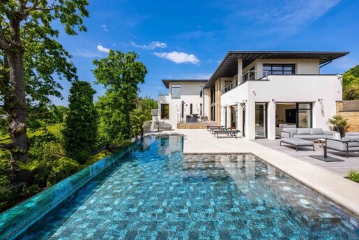 Maison 10 pièces 298 m² · à Saint-Grégoire · 298 m² · 3 490 000 €